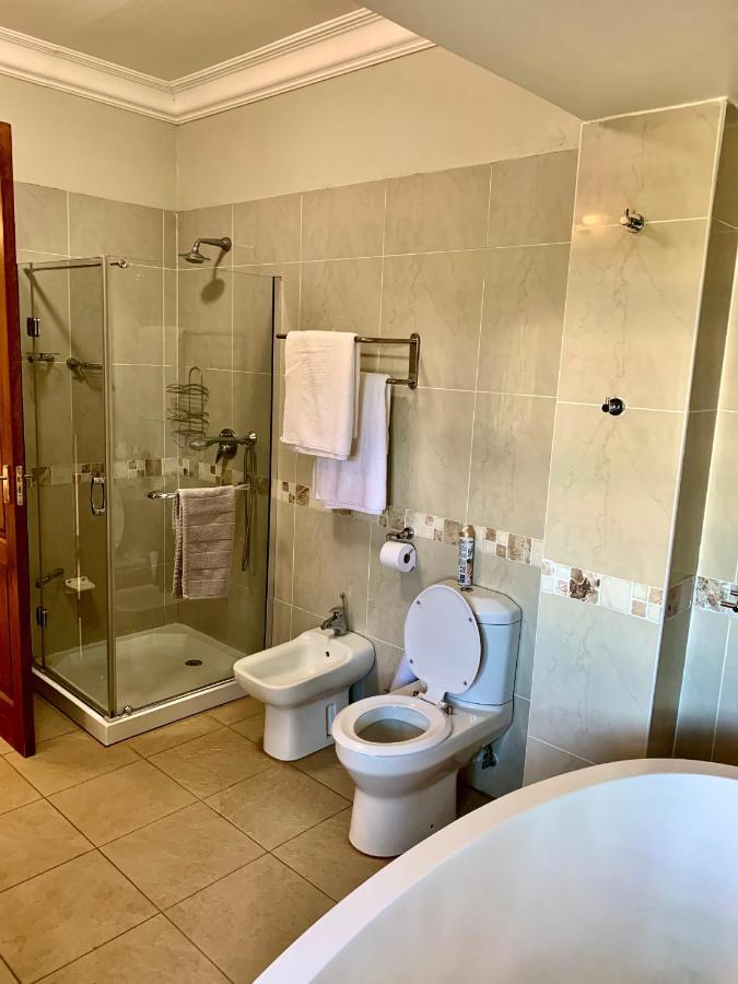 Mountain Rose Guesthouse Луіс-Трічард Екстер'єр фото